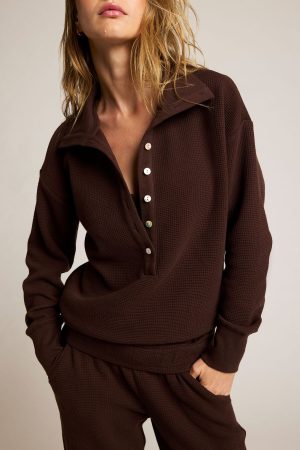 Waffle Knit Pullover in Espresso